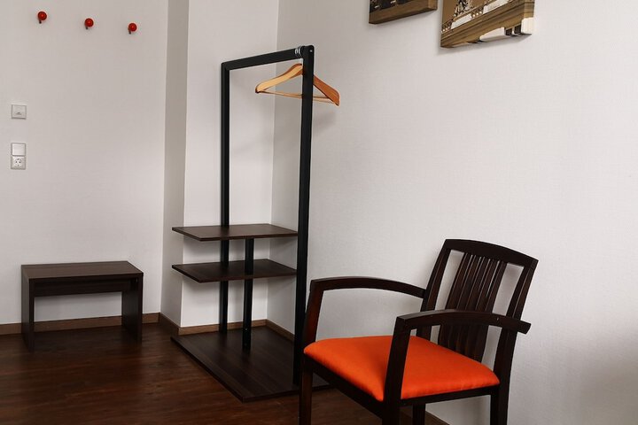 Room 6 of 47