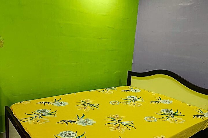 Room 14 of 25