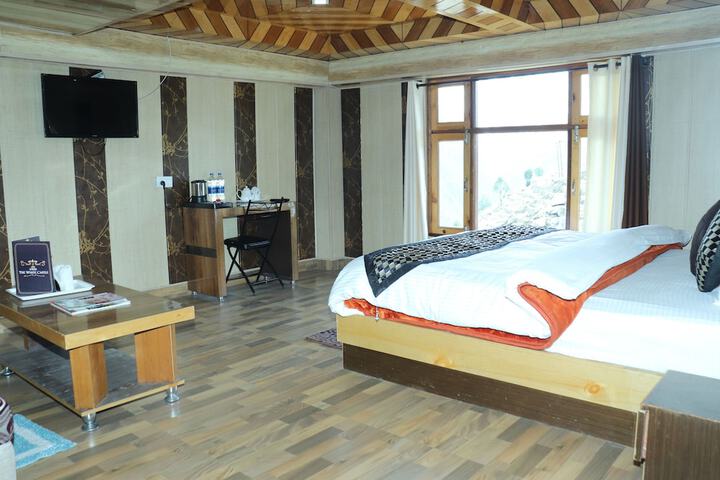 Room 12 of 20
