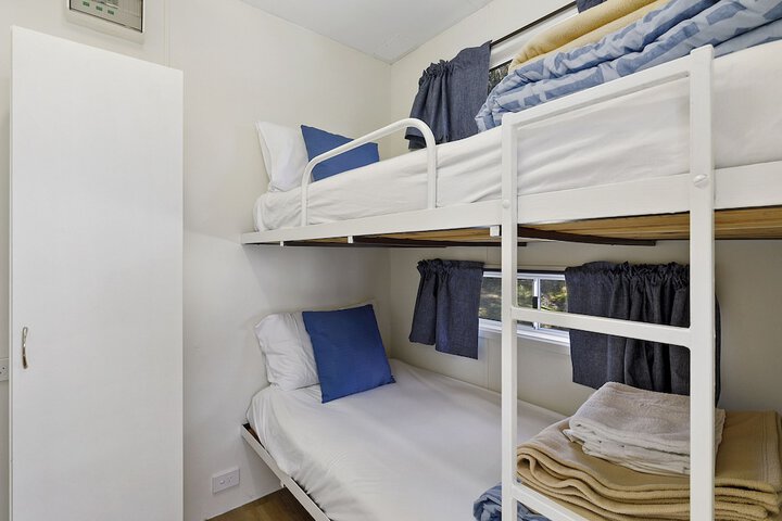 Room 22 of 85