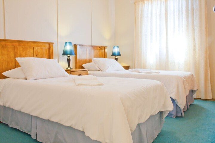 Room 3 of 91