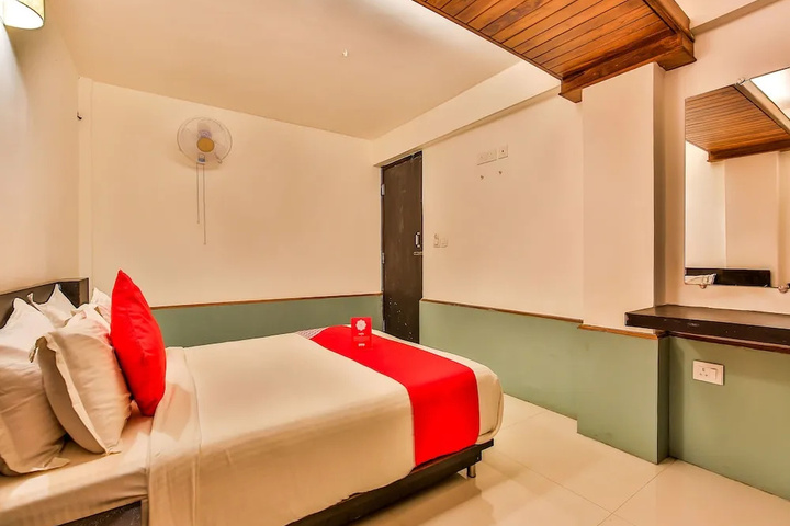Room 2 of 13