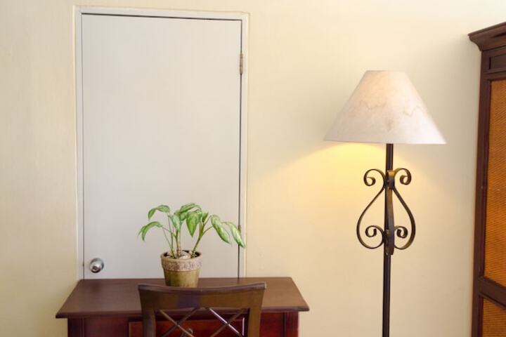 Room 5 of 60