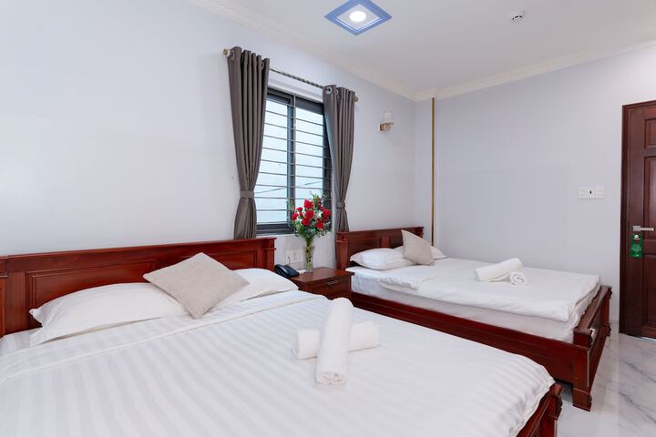 Room 8 of 21