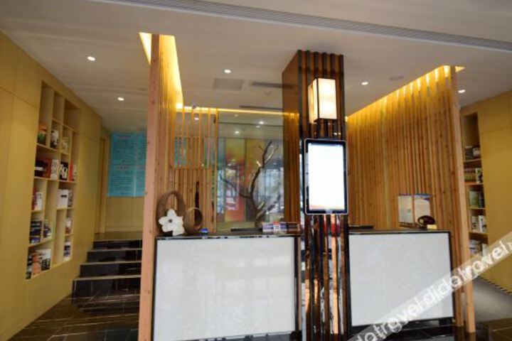 Hotel Interior 8 of 23