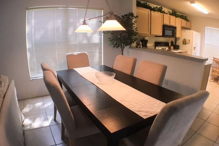 Room 8 of 15