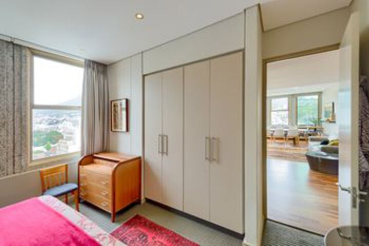 Room 15 of 23