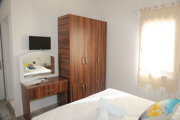 Room 53 of 88