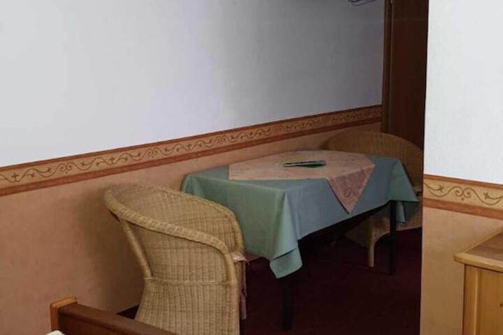 Room 6 of 16