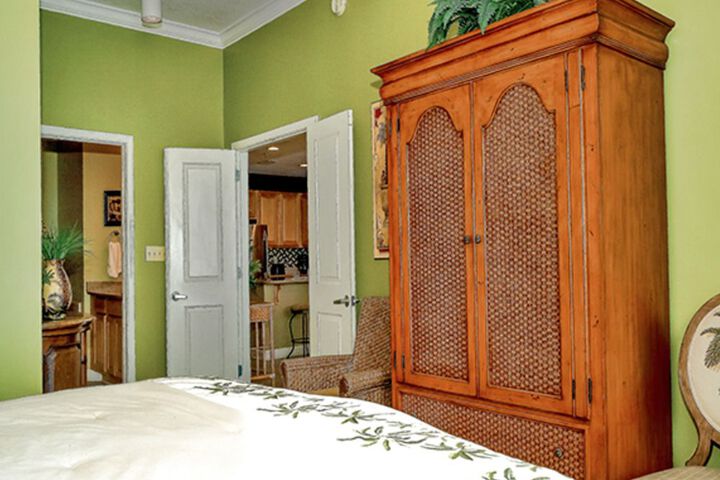 Room 7 of 36