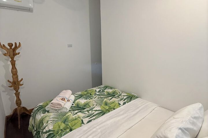 Room 28 of 71