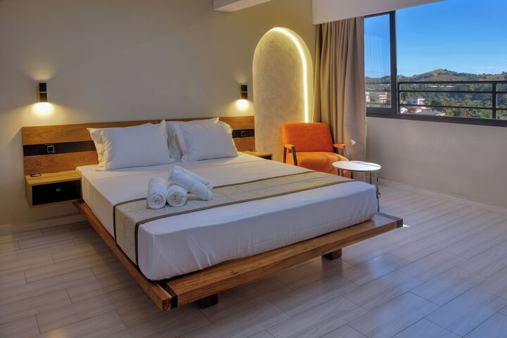Room 4 of 23