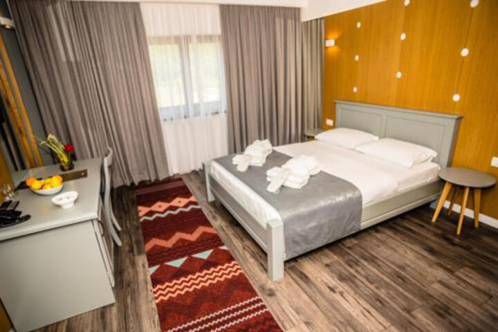 HOTEL OPAL ART