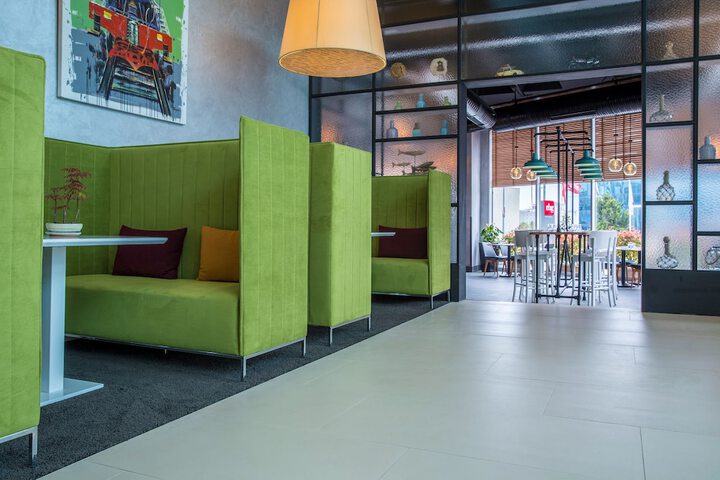 Guest Lobby