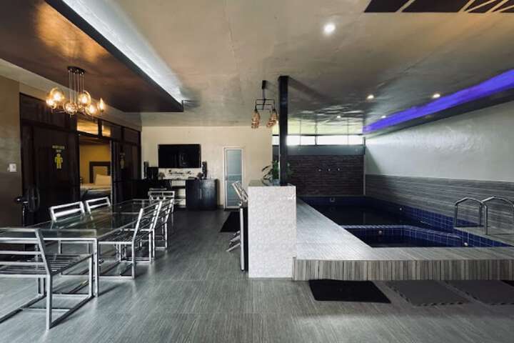 Pool 27 of 40