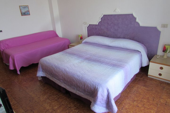Room 4 of 60