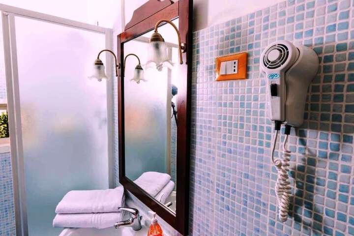Room 20 of 20