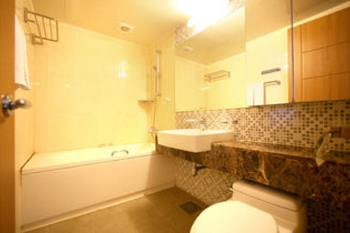 Clean Restrooms