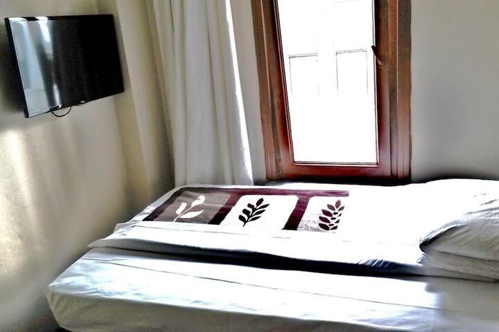 Room 17 of 25