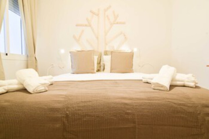 Room 28 of 43