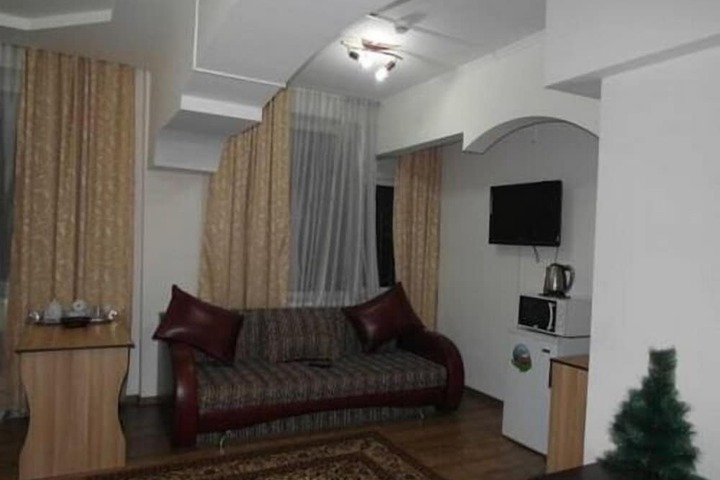 Room 13 of 22
