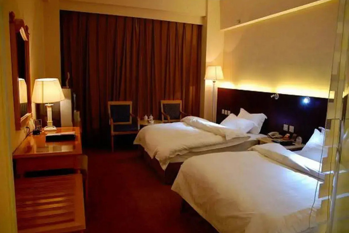 Room 3 of 19