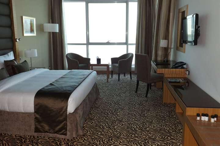 Room 15 of 191