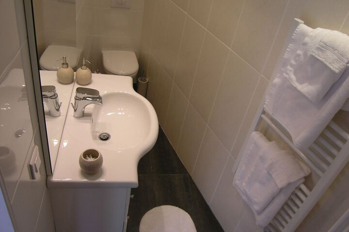 Room 20 of 64