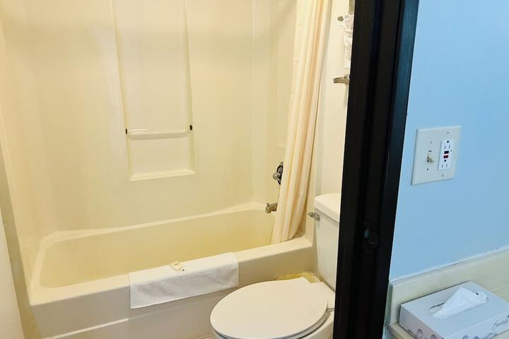 Room 44 of 74