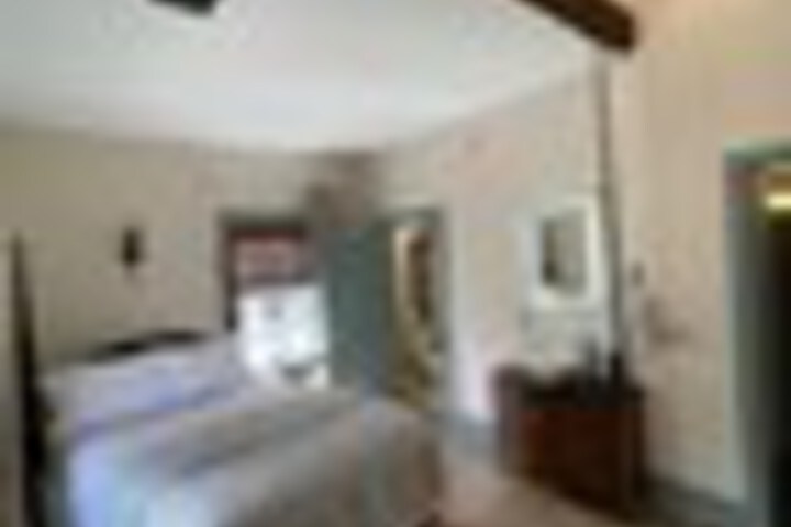 Room 11 of 117