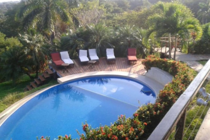 Pool 9 of 41
