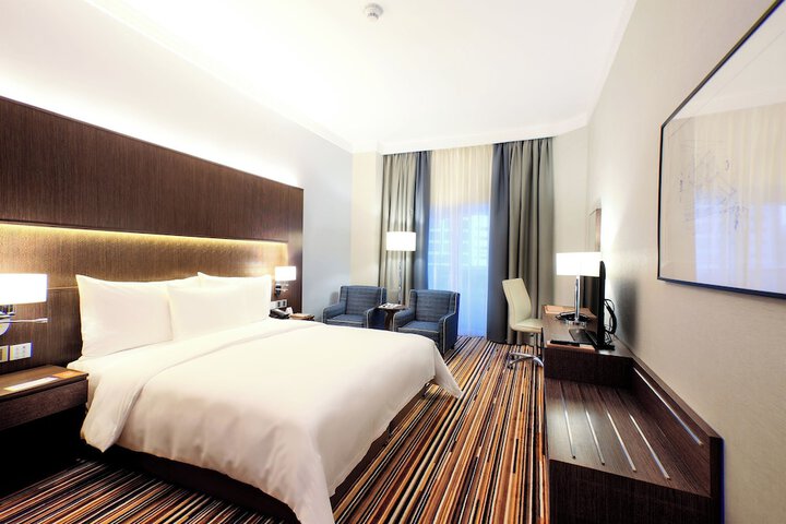 Room 6 of 36