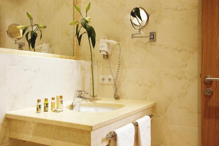 Bath Photo