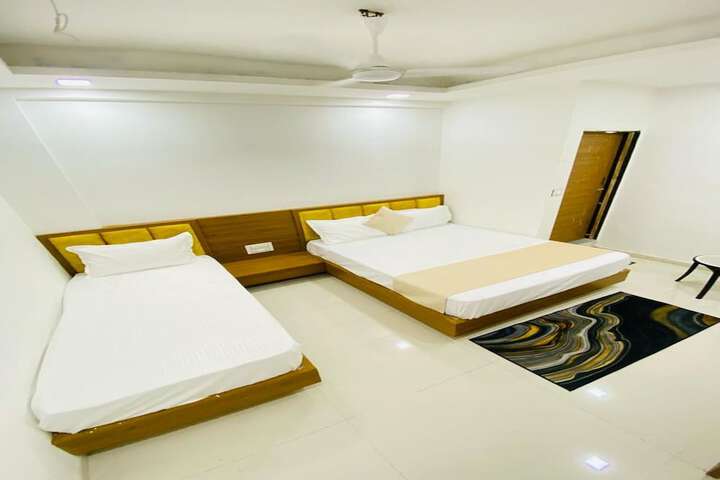 Room 18 of 43