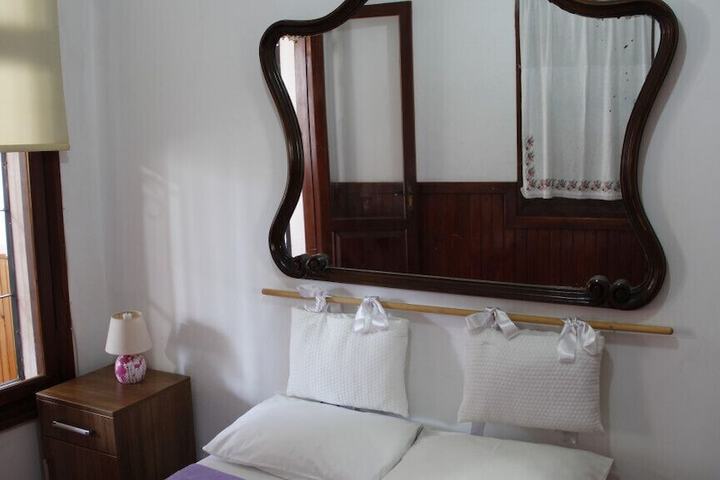 Room 18 of 24