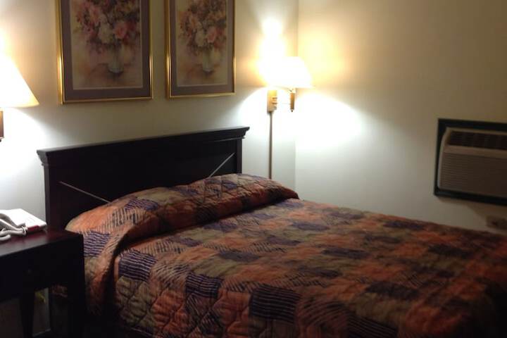 Room 5 of 19