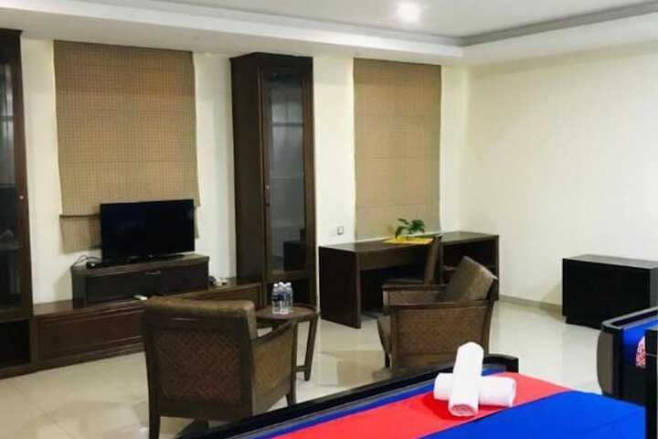 Room 6 of 75