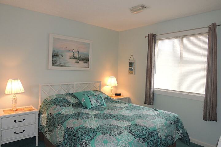 Room 2 of 109