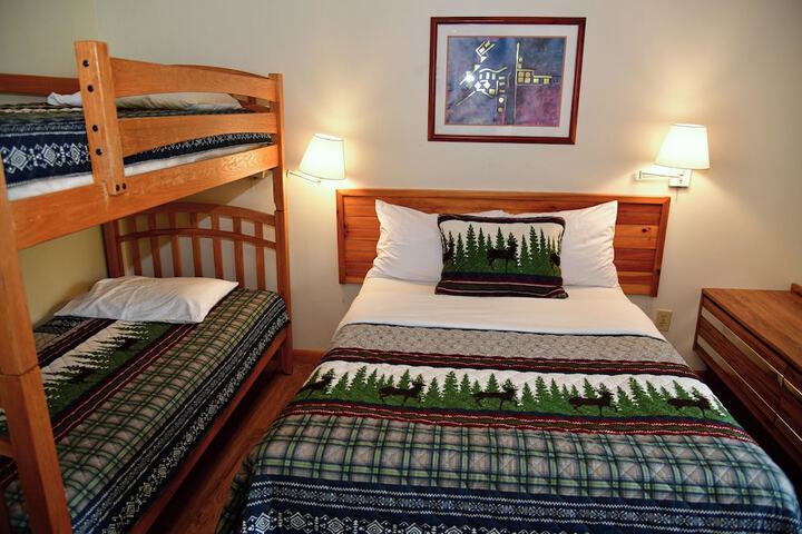 Room 26 of 100