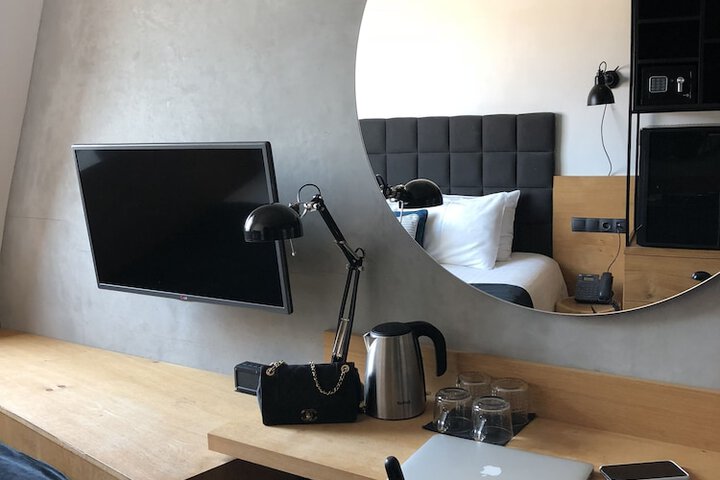 Room 38 of 112