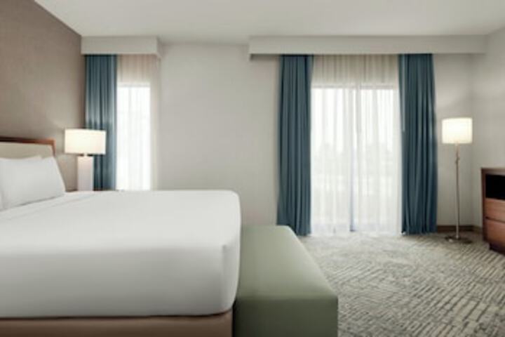 Room 37 of 204