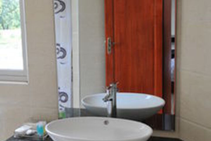 Room 4 of 31