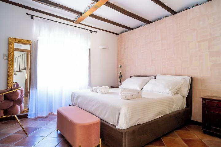 Room 5 of 57