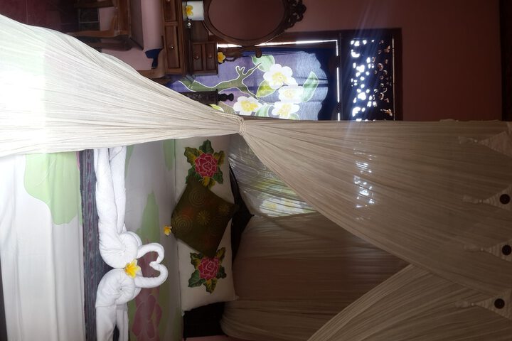 Room 4 of 43
