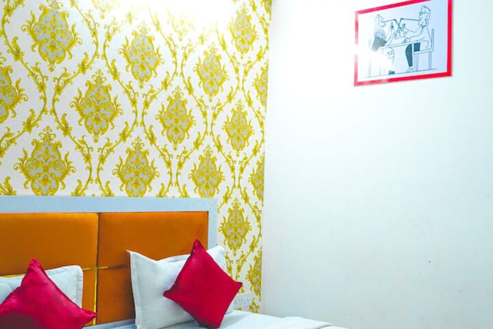 Roomshala 143 Shubham Residency Sec 70
