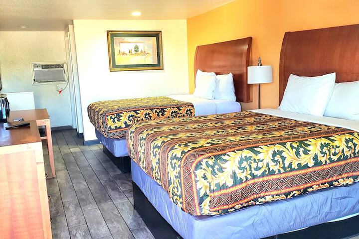 1 King Bed (1 of 9)