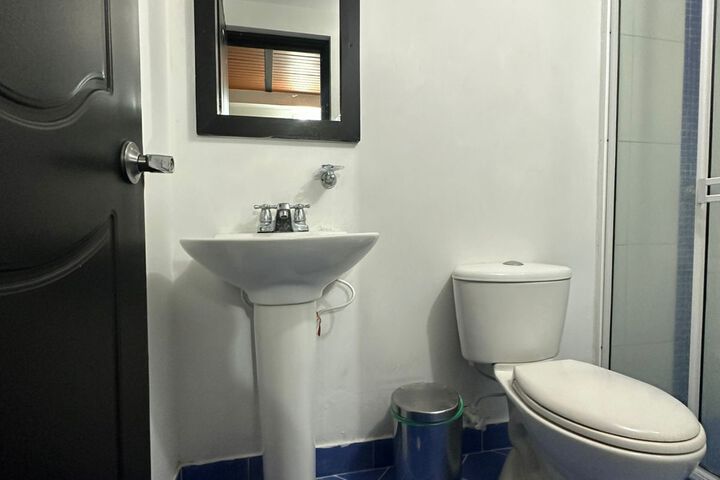 Room 4 of 41