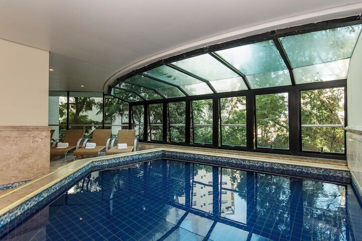 Pool Hotel