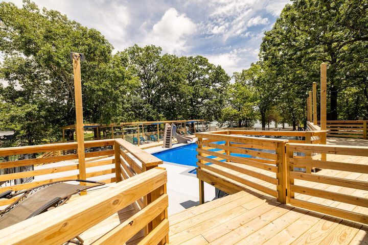 Terrace/Patio 12 of 37