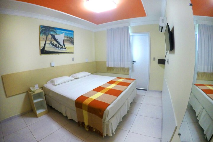 Room 9 of 75